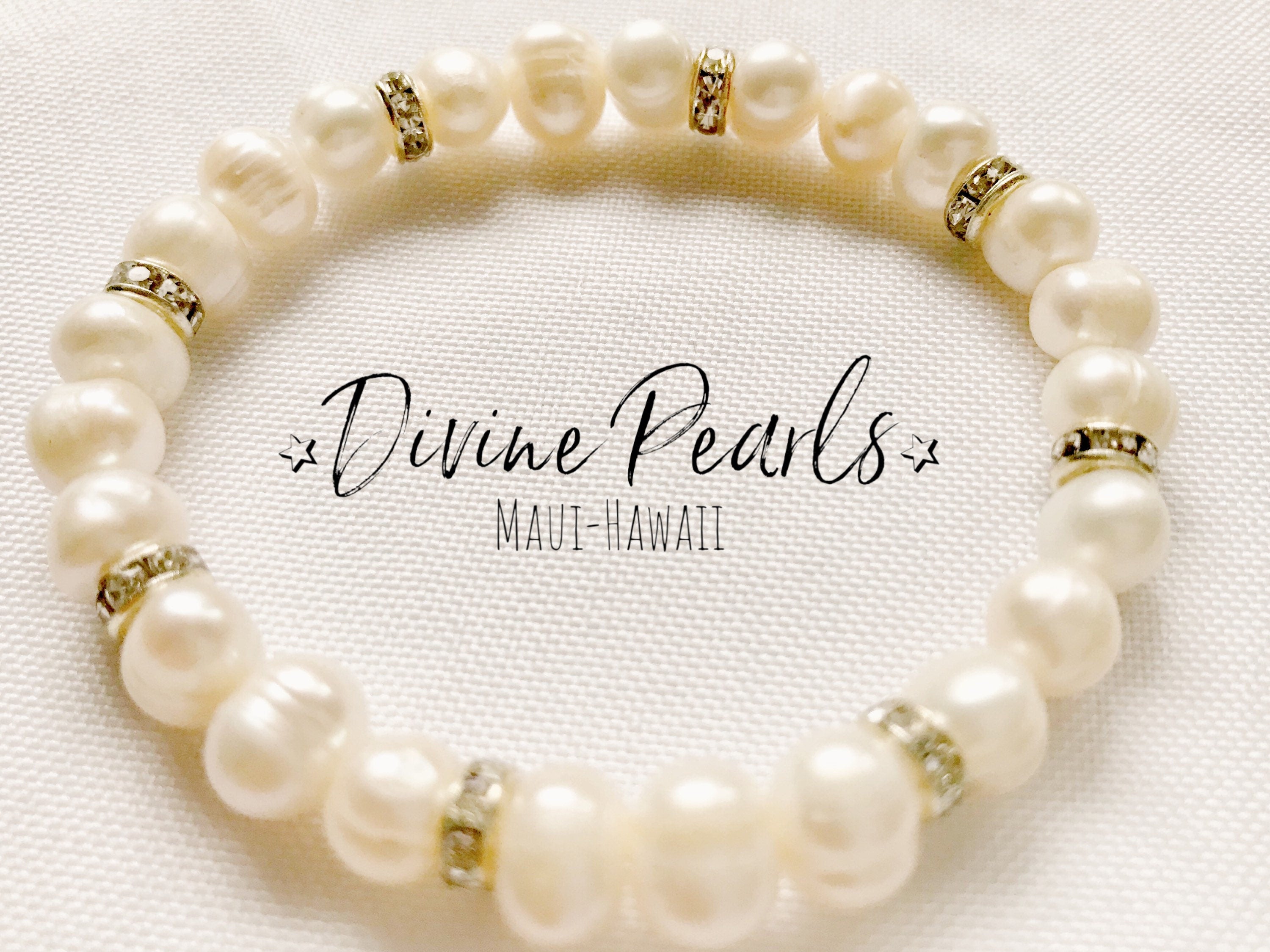 White freshwater pearls & zirconia crystals