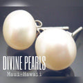 White freshwater Pearls Stud Earrings. Perfect for special gift . Simple and elegant