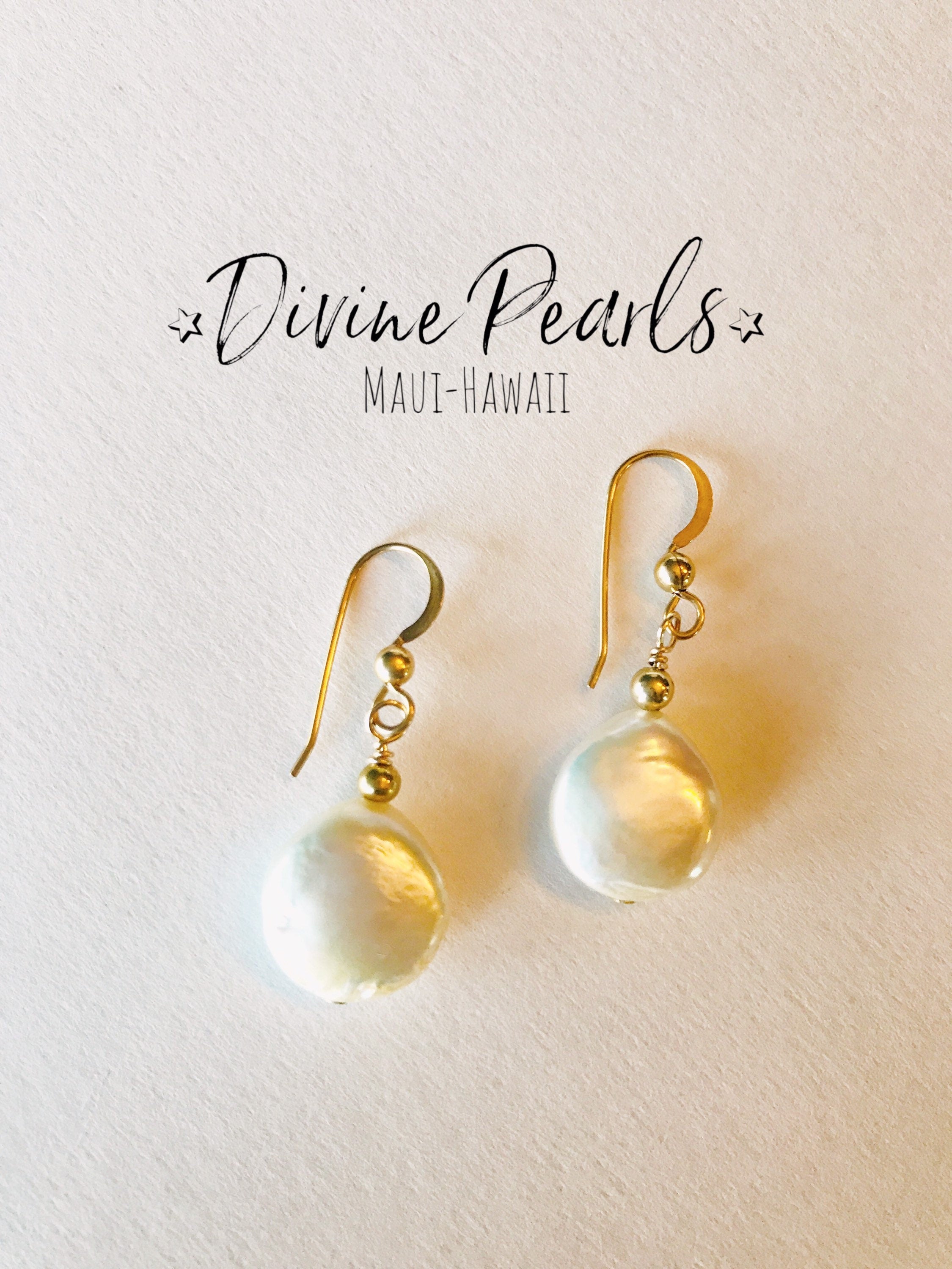 White Coin pearls earrings