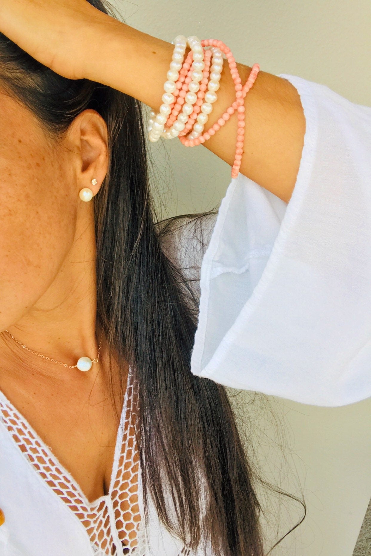 White freshwater Pearls Stud Earrings. Perfect for special gift . Simple and elegant